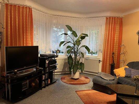 Wohnzimmer mit Erker