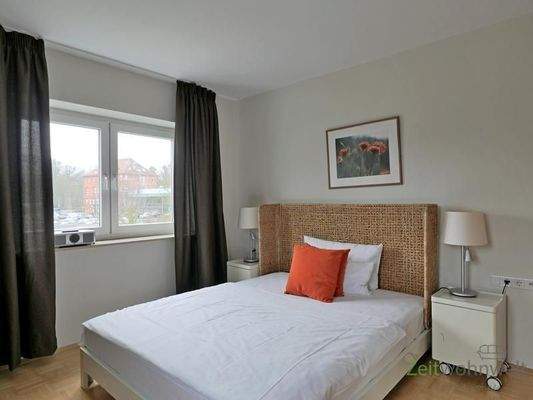 Doppelbett im Schlafzimmer