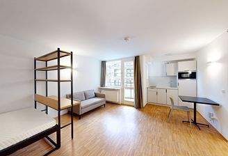 Wohn- und Schlafzimmer 