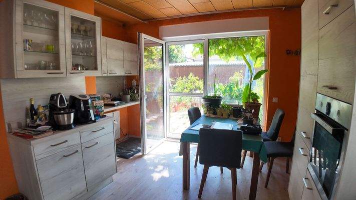 Küchenausblick zur Terrasse