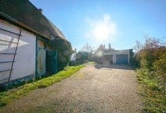 Scheune und Nebengebäude mit Garage