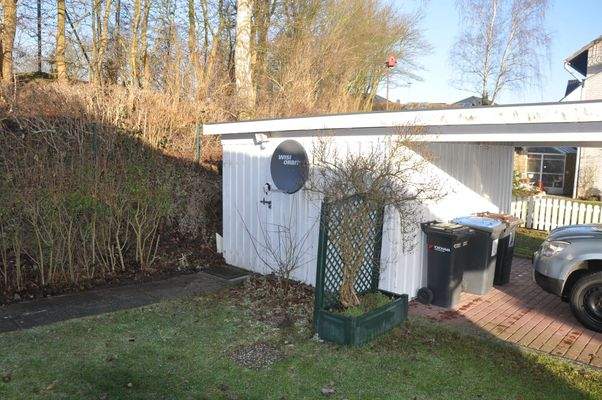 Carport-Gartenhütte