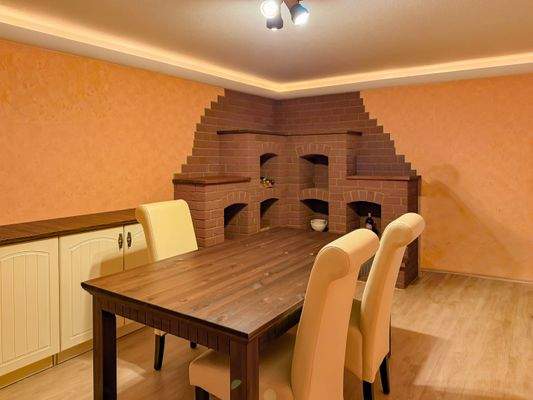 Weinzimmer oder Partyraum