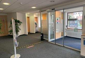 Eingangsbereich und Verkaufsfläche