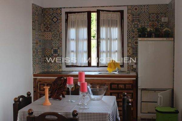 Küche mit Gartenblick