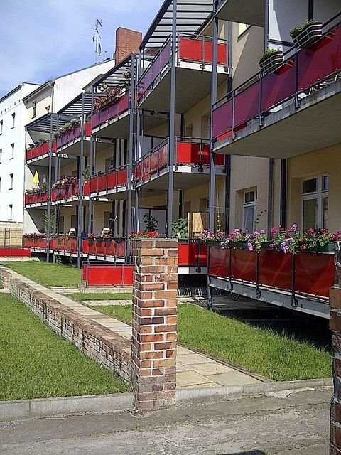 Brandenburg an der Havel - Großer, grüner Innenhof Wohnungen, Brandenburg an der Havel - Großer, grüner Innenhof Wohnung mieten