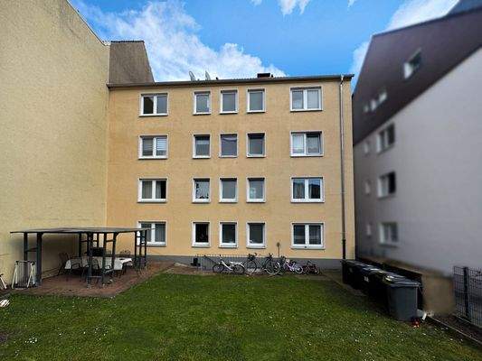 Rückansicht mit Garten