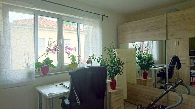 Kinder-/Gäste-/Arbeitszimmer