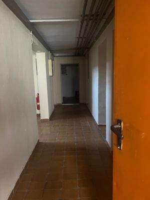 Keller Flur IMG_4484.JPG