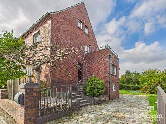 Seitenansicht/Toreinfahrt