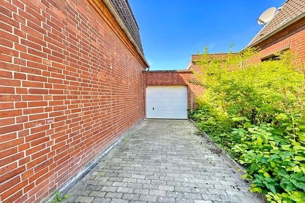 Weg zur Garage