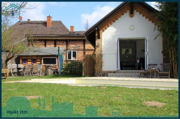 1955 Poolhaus mit Sitzecke.jpg