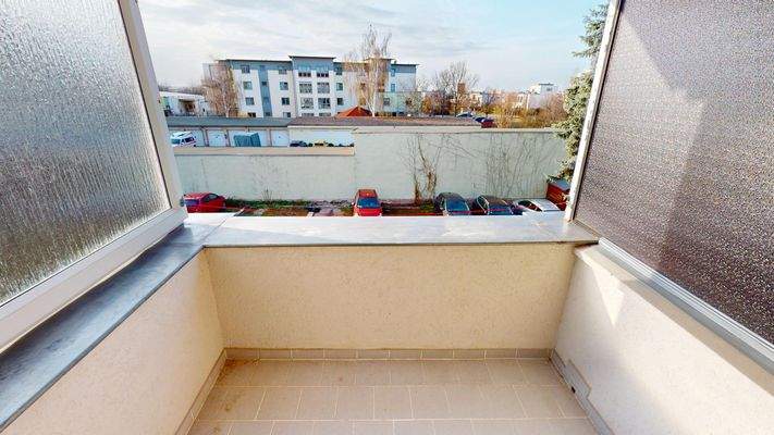 Die windgeschützte Loggia - ein wunderbarer Platz für Ihren Feierabend