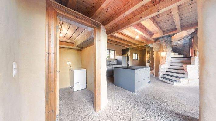 Flur_zur_Tür_Terrasse___Aussenanlage_1