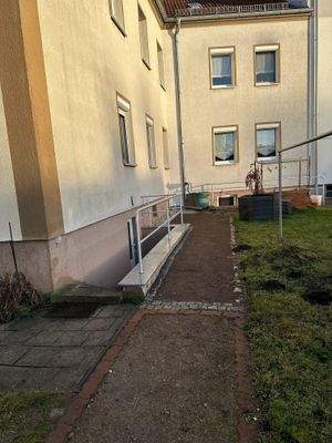 Gebäudeansicht hinten.jpg