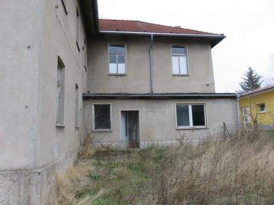 Hausansicht aus Blickrichtung des Gartens