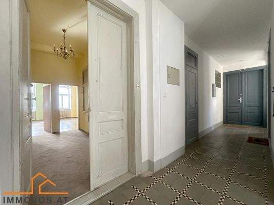 11 WohnungstuÌre.jpg