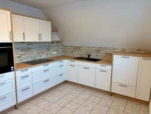 Hochwertige Einbauküche (neu)