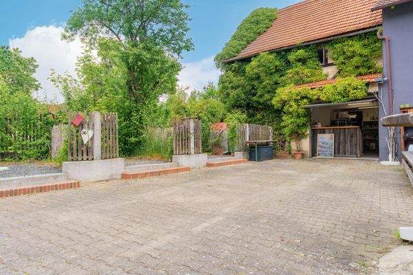 Charmanter ehemaliger Biergarten