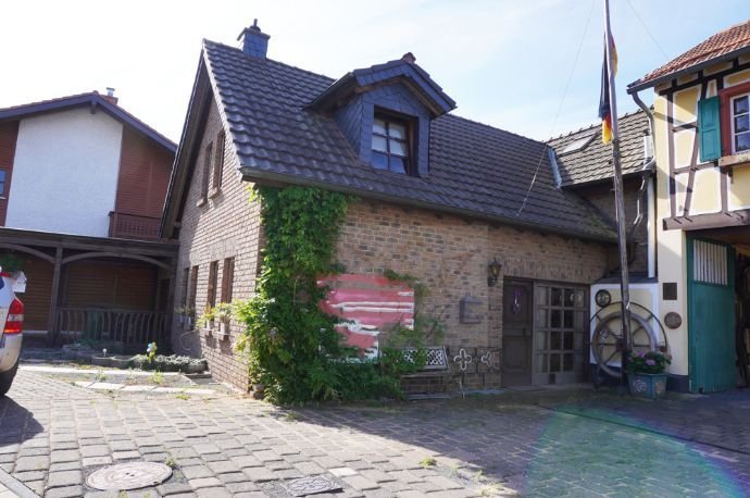 Gemütlich und fein... charmantes Familienhaus vor den Toren zu Bonn...