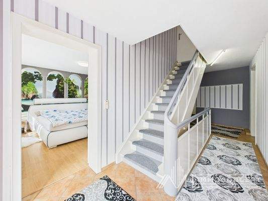 CAM04062G0-PR0045-STILL023