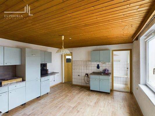 CAM03352G0-PR0039-STILL009