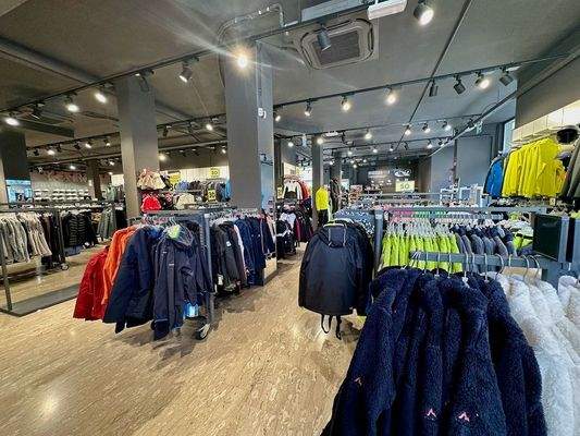 Negozio-a-Rovereto-centro-in-vendita