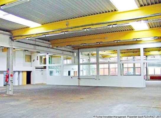 Lagerhalle leer 2
