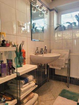 2. Bad mit Dusche & Sauna