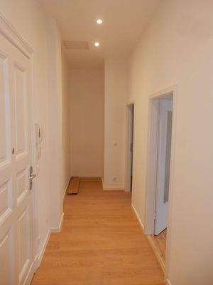 Flur (Bild 1)