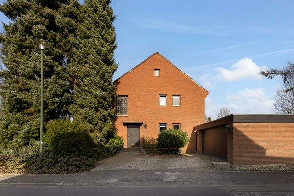 Fassade Seiteneingang