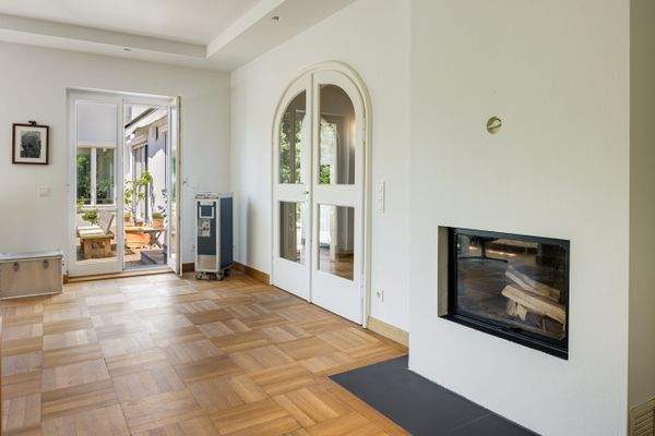 Holzbefeuerter Kamin