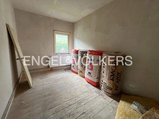 EV - Kinderzimmer/Büro im EG