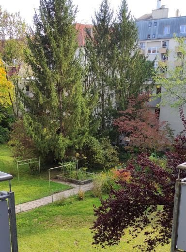 *** EWIGES SCHWABING mit 35QM *** nur 1 km westlich der Münchner Freiheit *** PRIVATverkauf einer freien Wohnung ***