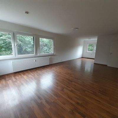 Wohn-/Esszimmer Wohnung 1. OG