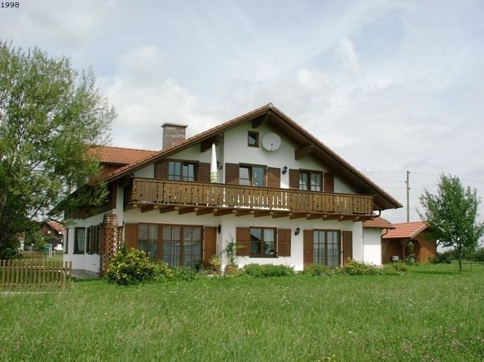 sonnige Dachgeschosswohnung in Vilgertshofen