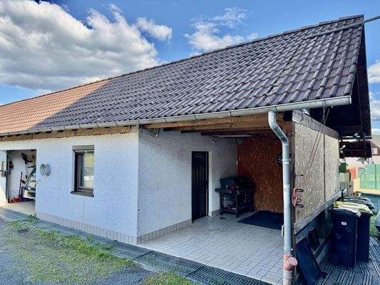 Nebengebäude / Garage