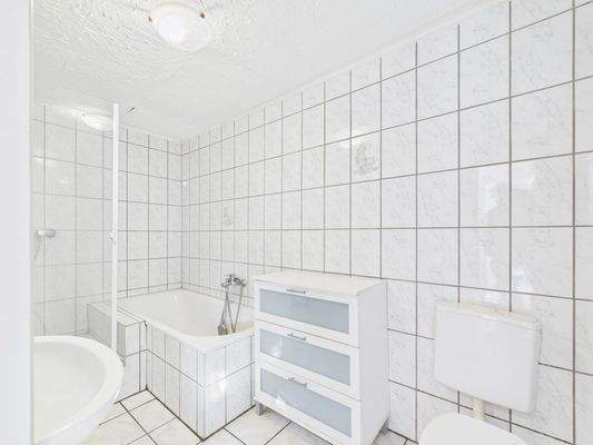 CAM01708G0-PR0085-STILL028