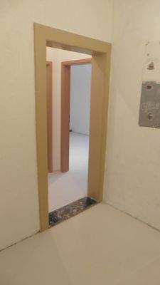 Flur mit Blick ins Schlafzimmer