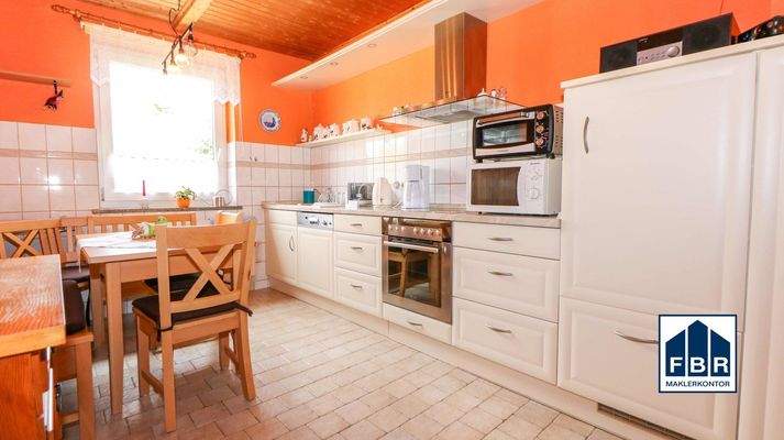 Küche und Essbereich