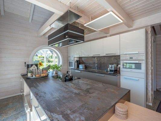 LeonWood_Blockhaus_Individual_Brand_059