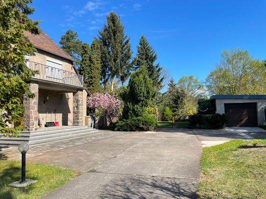 Ansicht Straßenseite, Einfahrt