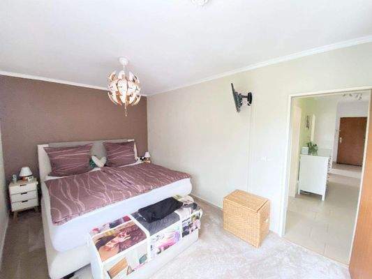 Hagen Held Immobilien - Das Schlafzimmer 1.jpeg