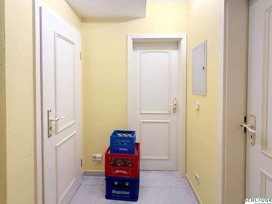 Flur im KG - EG Wohnung