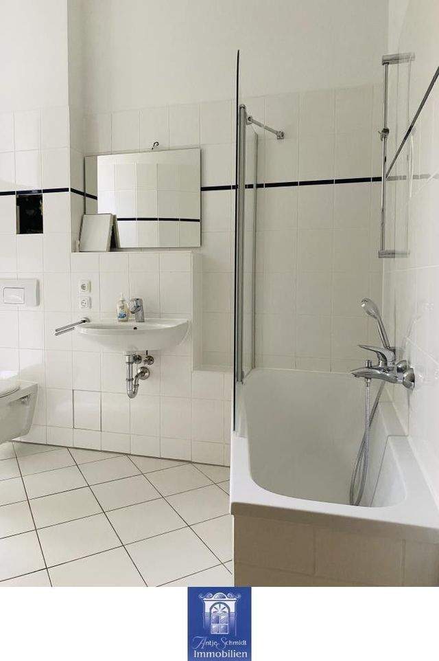 Reizende Familienwohnung mit Balkon und Wohnküche in unmittelbarer Elbnähe! - Foto 2