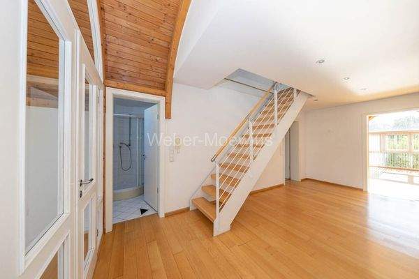 3437 Flur Dachgeschoss a