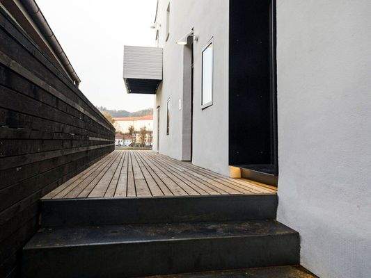 Aufgang/Eingang/Büro/Wohnen