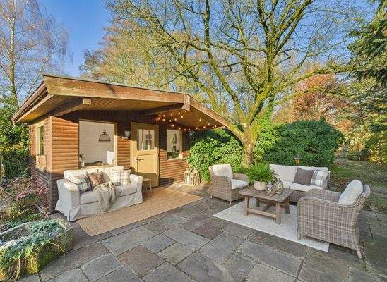 Gartenansicht KI GENERIERT