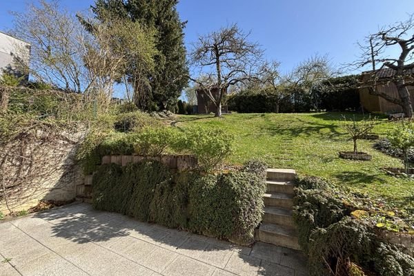 Terrasse und Garten