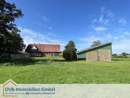 Hofansicht mit Halle